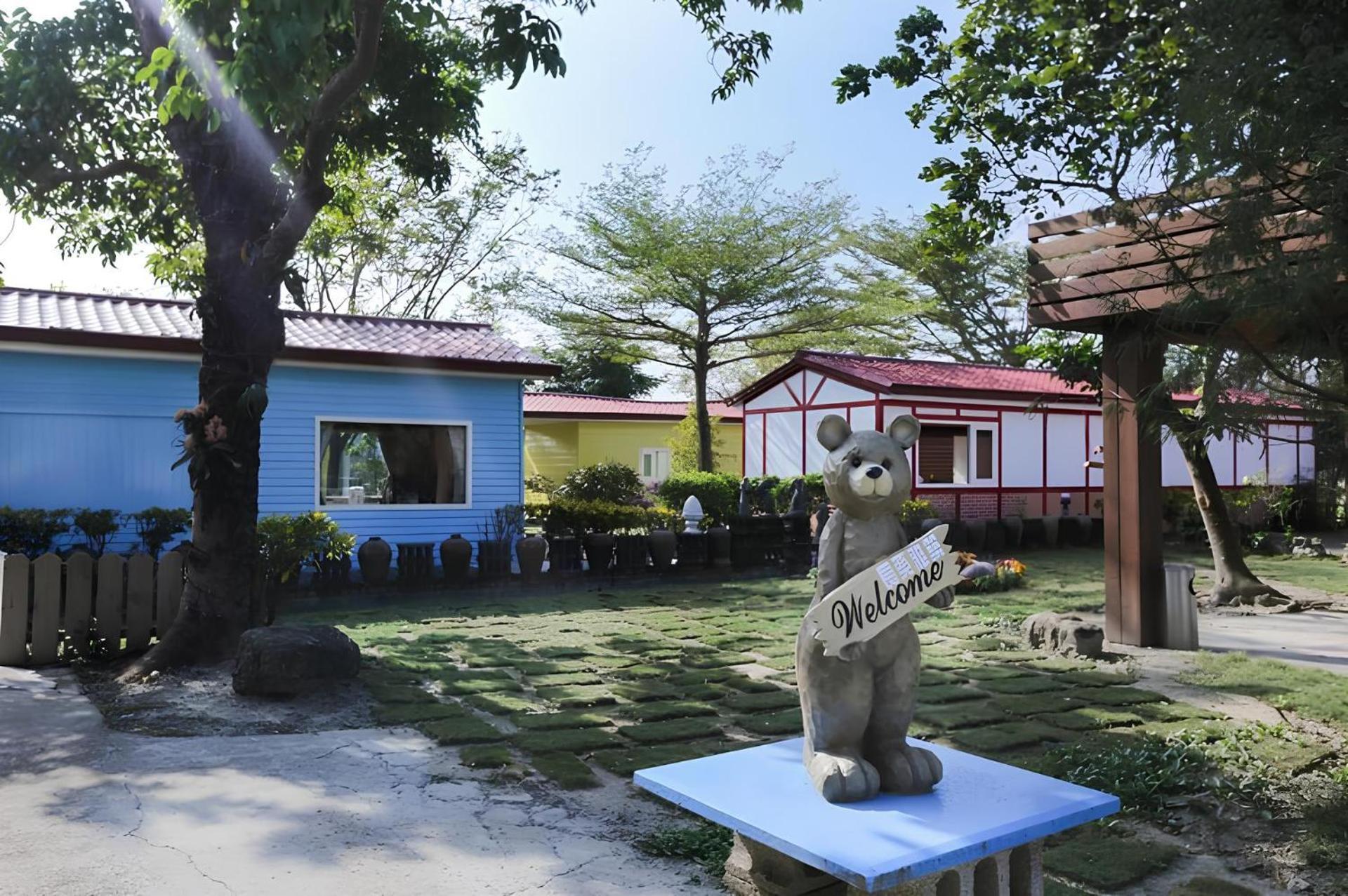 Zhang Yi Ya Zhu Homestay ไป๋เหอ ภายนอก รูปภาพ